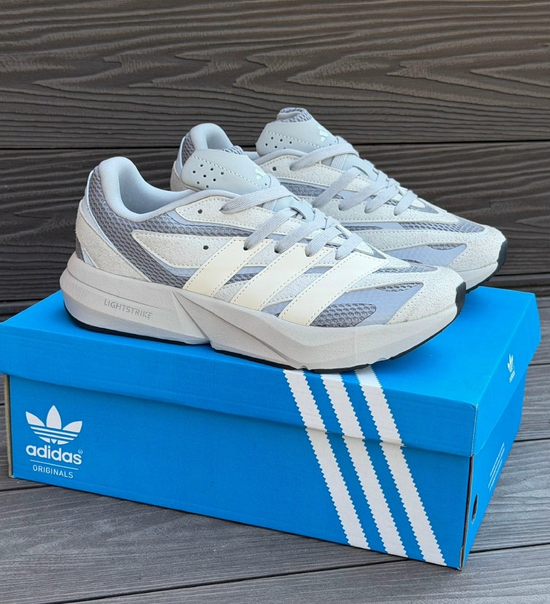 кроссовки adidas,мужские кроссовки adidas,кроссовки мужские женские adidas,мужской кроссовки,серые кроссовки
