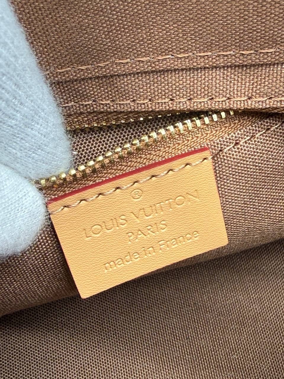 louis vuitton женская сумка,cумка louis vuitton,сумка louis vuitton c тканевым ремнем и косметичкой,сумка луи виттон,сумка луи виттон женская
