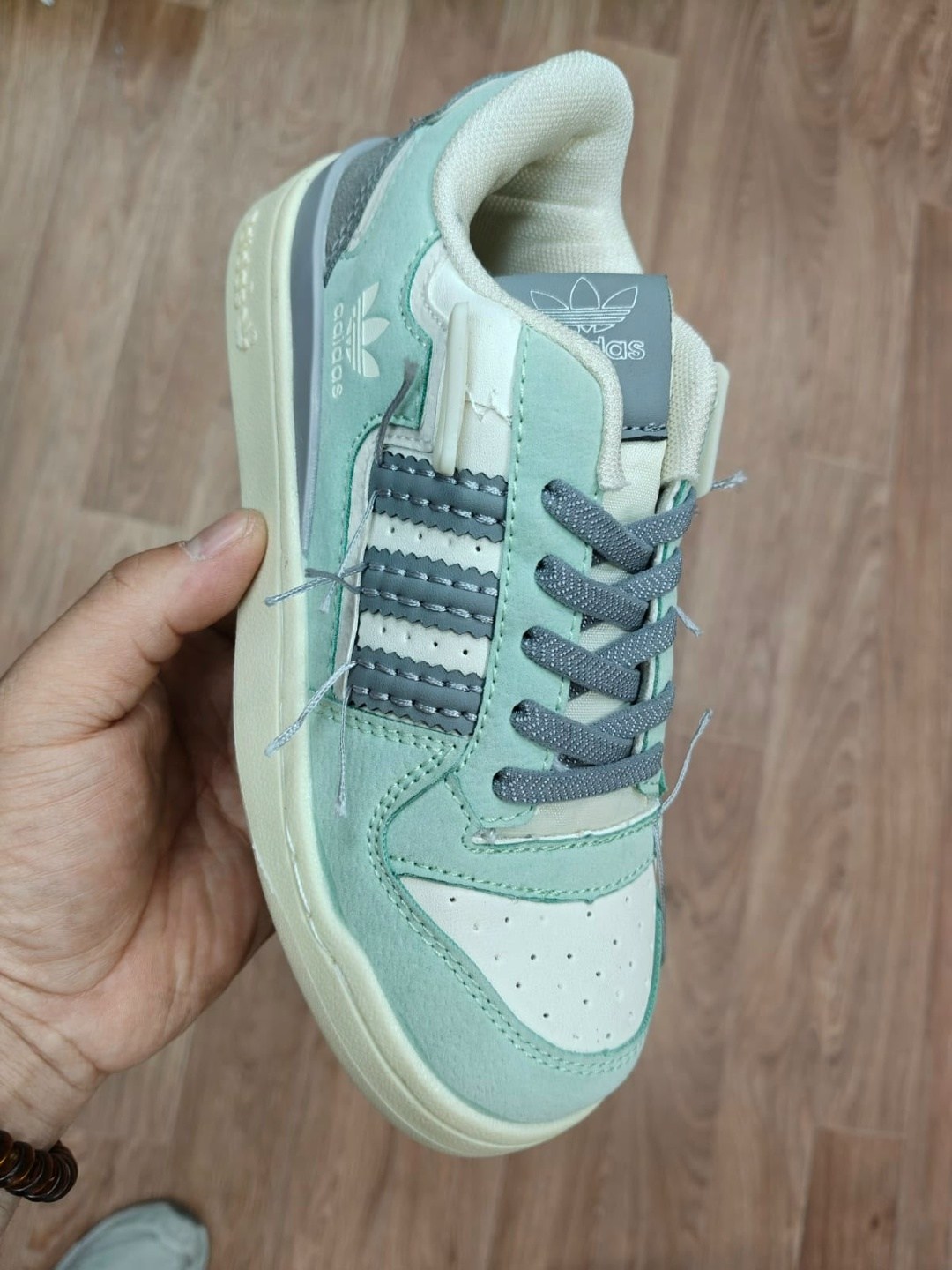 кроссовки adidas,кроссовки мужские женские adidas,кроссовки,кроссовки адидас,кроссовки адидас с бустом