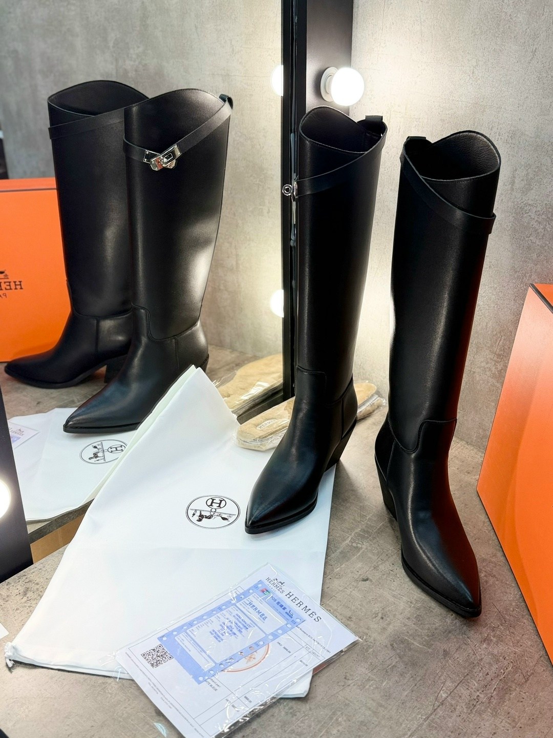 сапоги hermes,сапоги hermes женские,женские кожаные сапоги hermes чёрного цвета,сапоги эрмес,сапоги