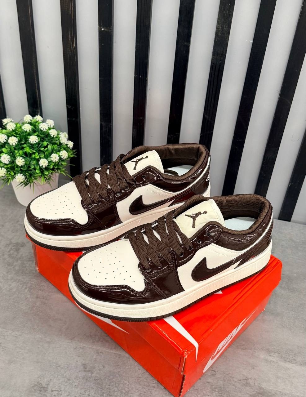 nike air jordan 1 low,air jordan 1 low mocha,nike air jordan 1 low se,air jordan 1 low 'shadow brown',кроссовки nike air jordan 1 low
