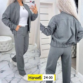 Костюм