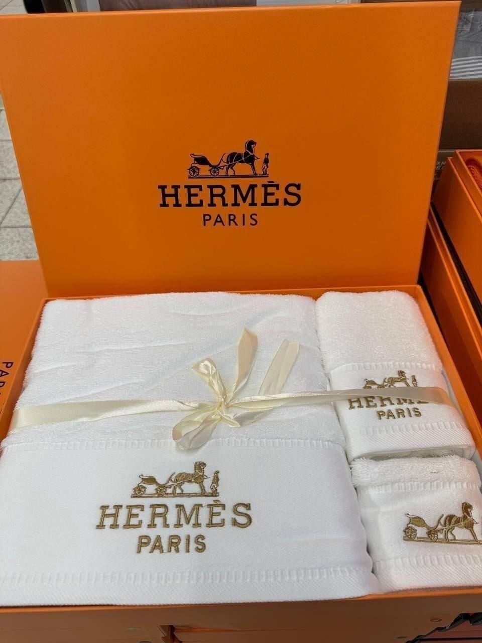полотенце hermes,полотенце для ванной hermes,подарочный набор полотенец hermes из 3 штук,полотенце хермес,подарочный комплект полотенец hermes