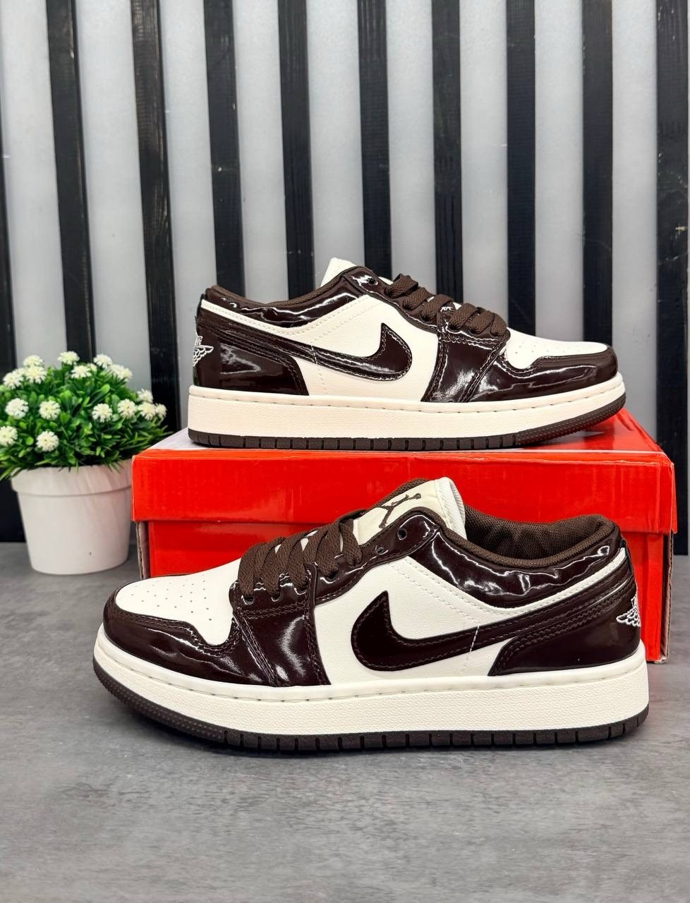 nike air jordan 1 low,air jordan 1 low mocha,nike air jordan 1 low se,air jordan 1 low 'shadow brown',кроссовки nike air jordan 1 low