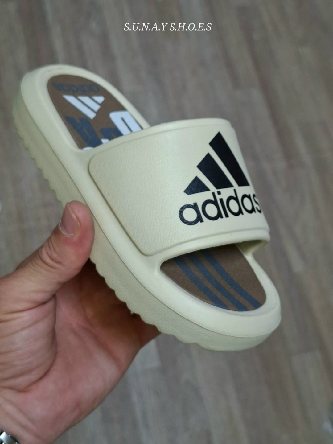 шлепанцы adidas,шлепанцы adidas adilette,сланцы adidas,тапочки adidas,adidas cloudfoam шлепанцы