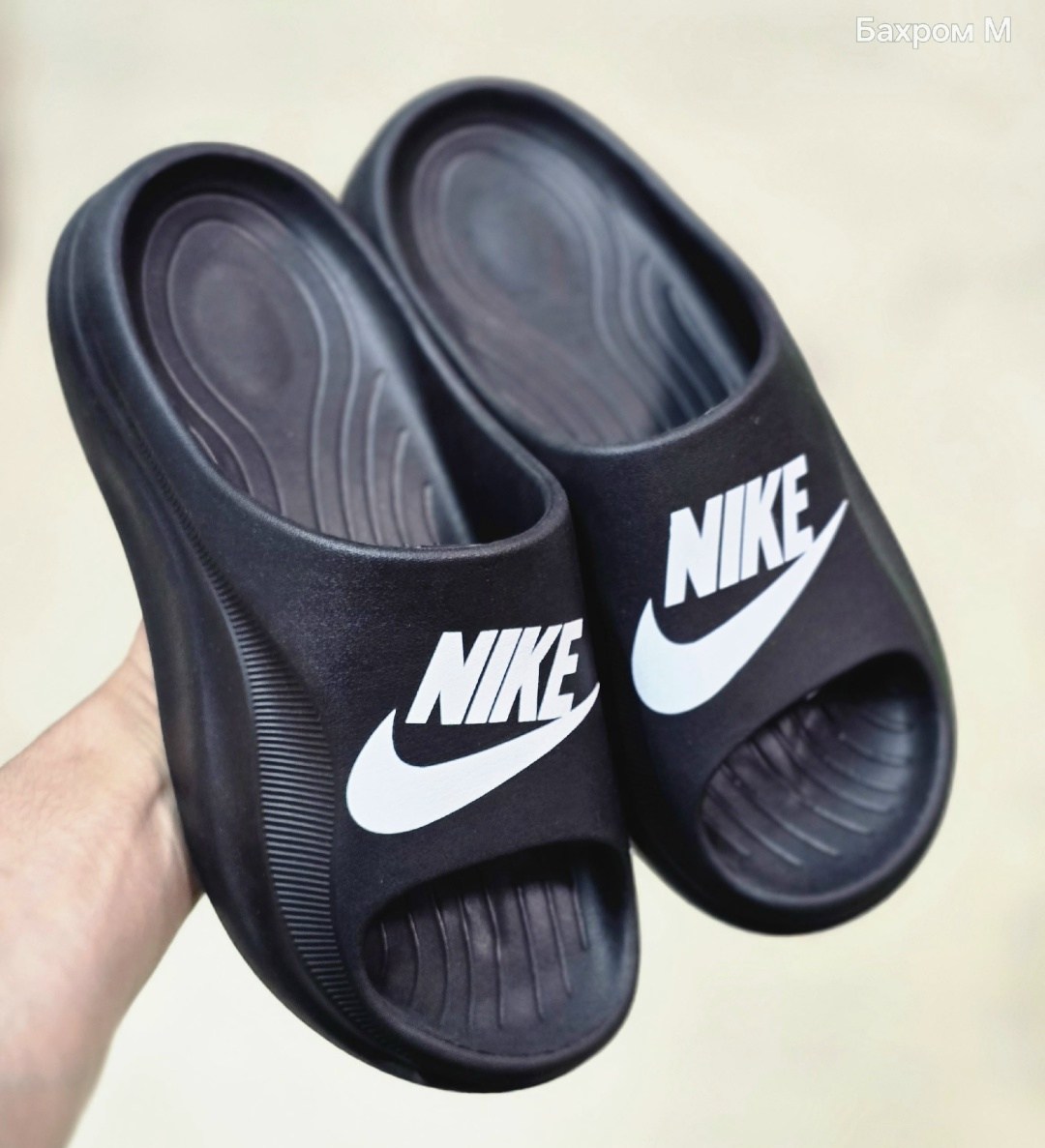 ,шлепанцы nike,шлепки найк из прокладок,шлепки nike,шлепанцы мужские
