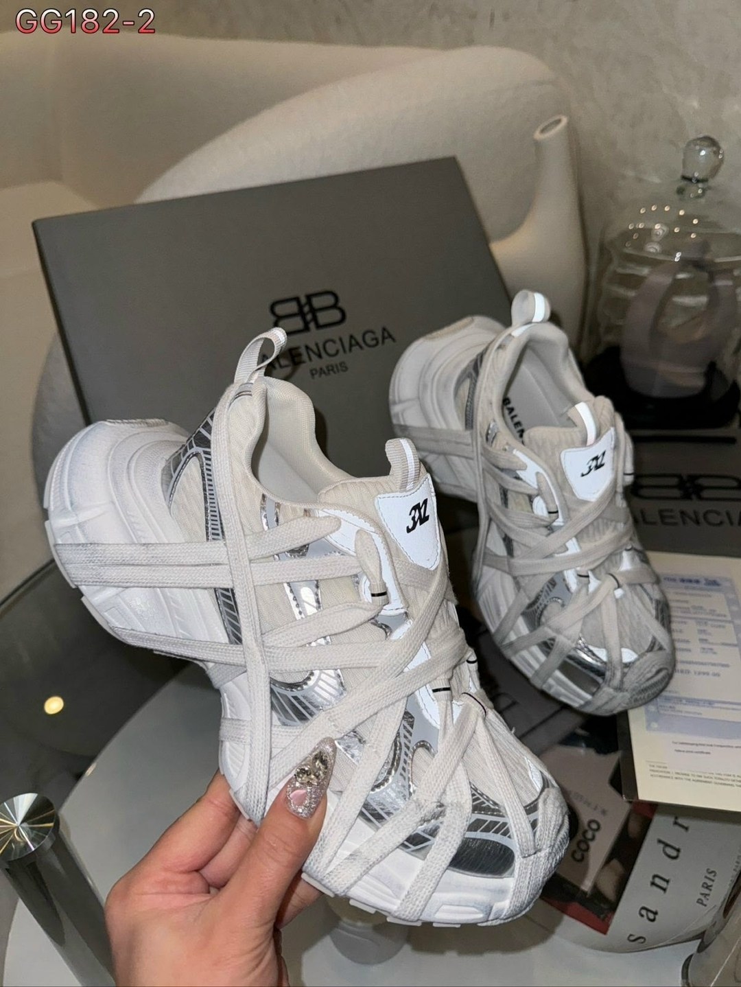 кроссовки женские balenciaga,кроссовки balenciaga balenciaga кроссовки,кроссовки balenciaga,balenciaga 3 xl кроссовки,кроссовки balenciaga на шнуровке