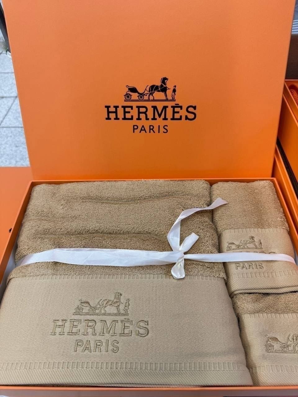 полотенце hermes,полотенце для ванной hermes,подарочный набор полотенец hermes из 3 штук,полотенце хермес,подарочный комплект полотенец hermes