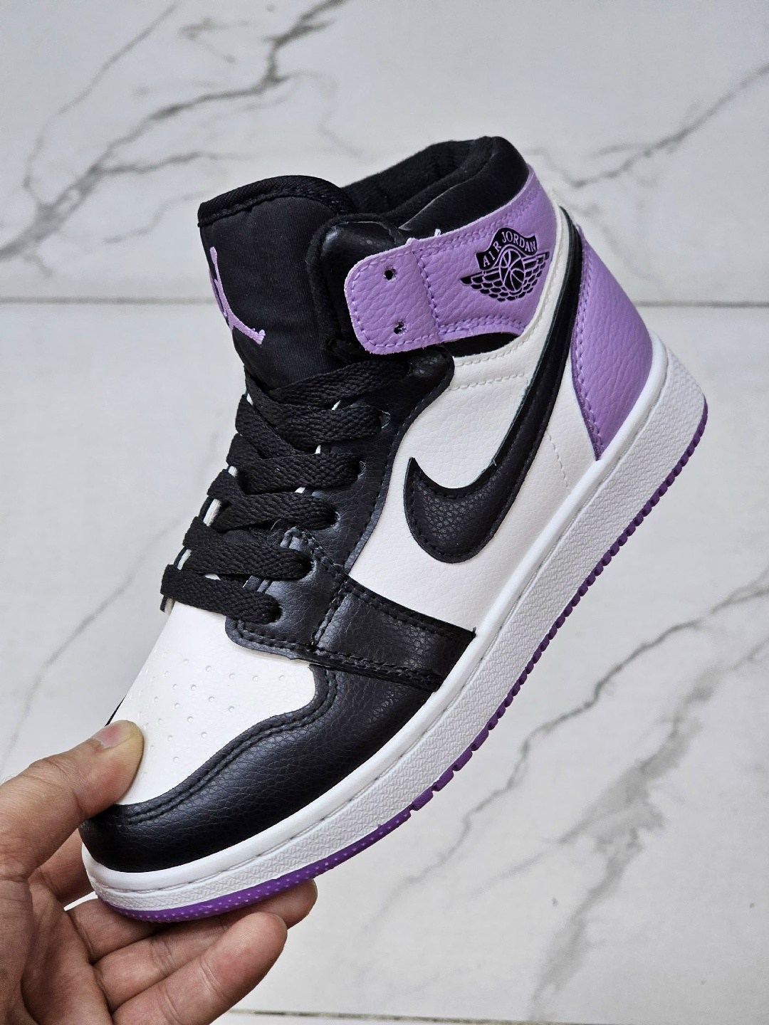 nike air jordan 1 mid se pine green,air jordan 1 mid pine green,nike air jordan 1 high pine green,nike air jordan 1 retro high og,air jordan 1 retro high og lucky green