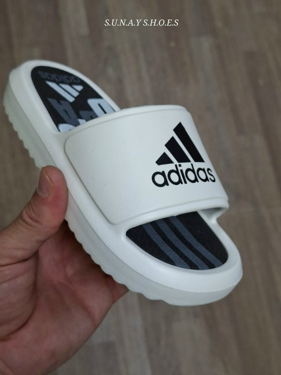 шлепанцы adidas,шлепанцы adidas adilette,сланцы adidas,тапочки adidas,adidas cloudfoam шлепанцы