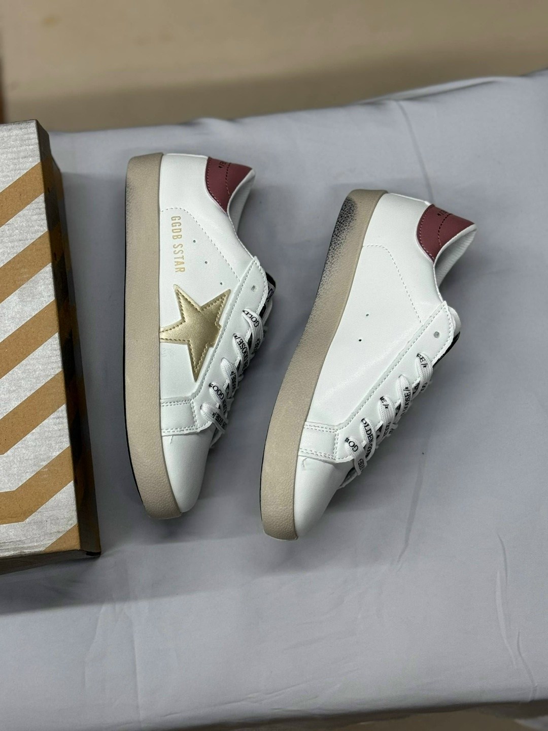 ,кеды golden goose,кроссовки женские golden goose super-star белый / серебряный,кроссовки golden goose,golden goose