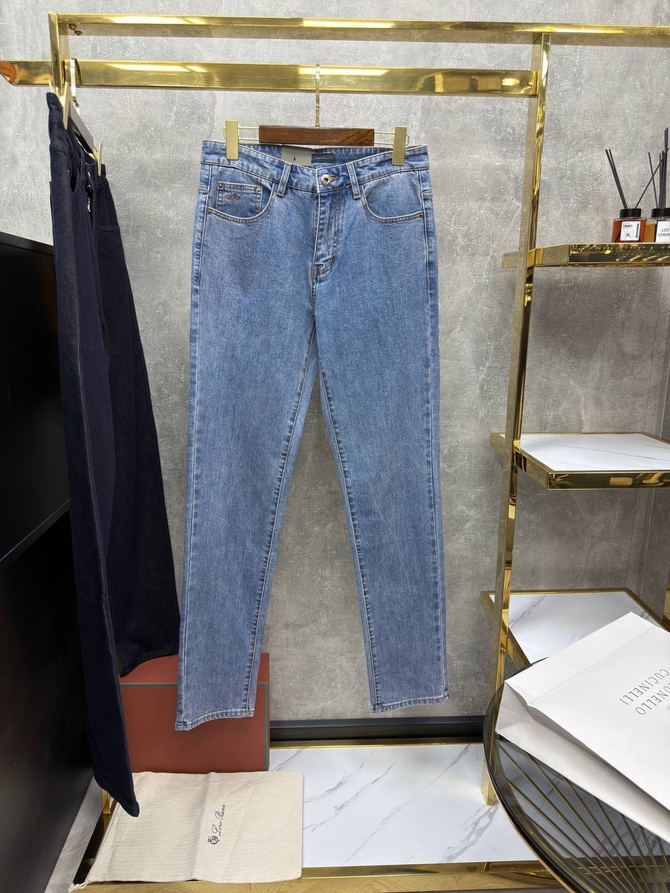 джинсы armani,джинсы мужские,джинсы мужские armani jeans,джинсы мужские giorgio armani,мужские джинсы armani