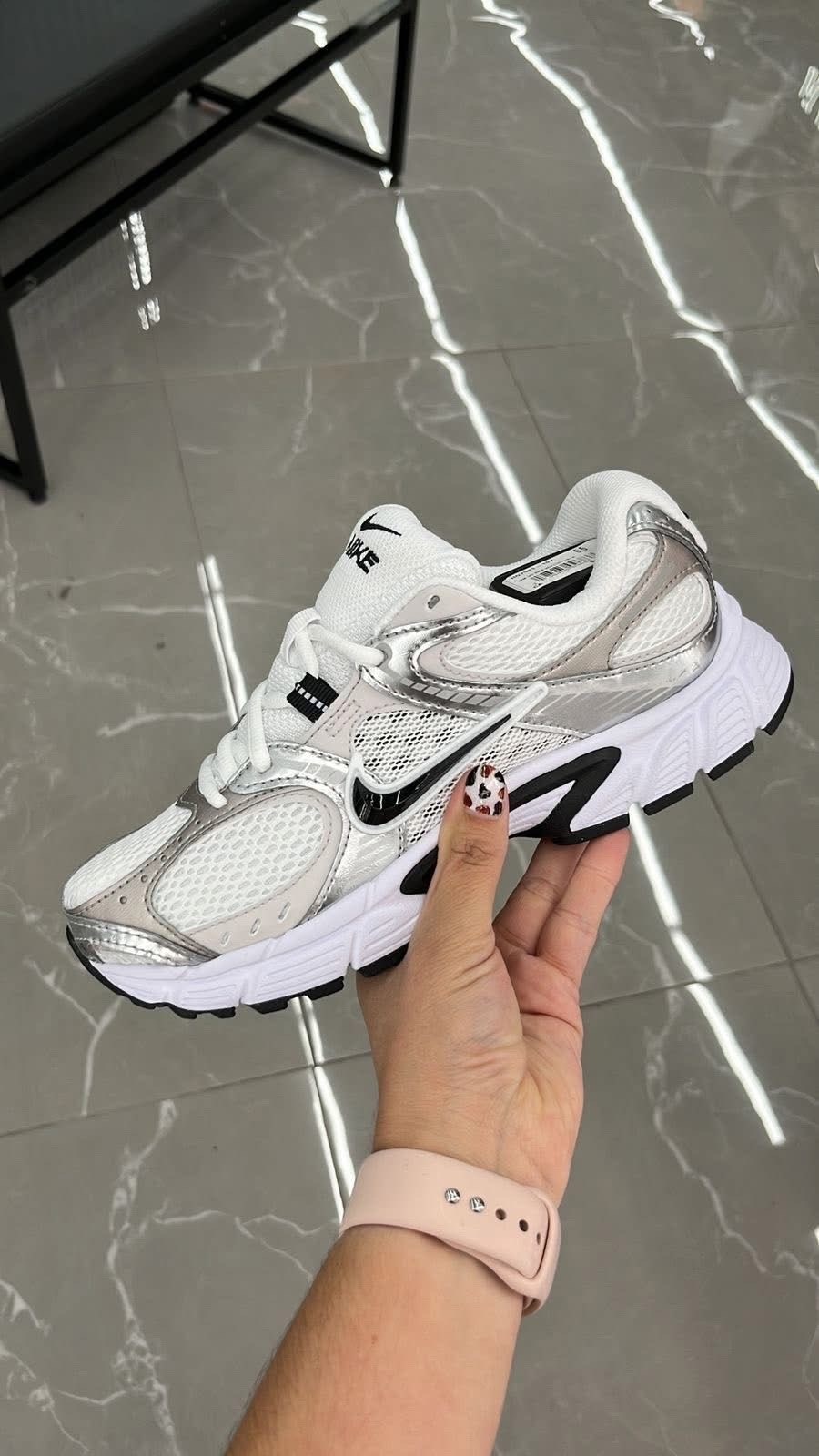 кроссовки nike v 5 rnr,кроссовки nike,кроссовок nike,женские кроссовки nike,кроссовки мужские nike