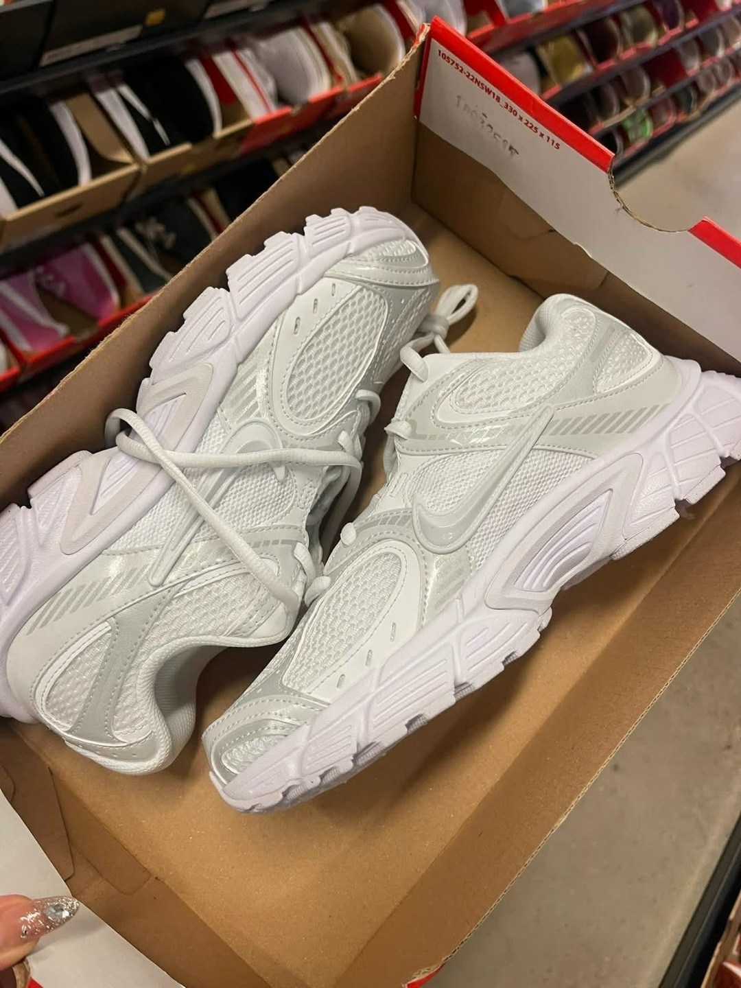 кроссовки женские nike,кроссовки,кроссовки nike initiator white,женские кроссовки,кроссовки nike v 5 rnr