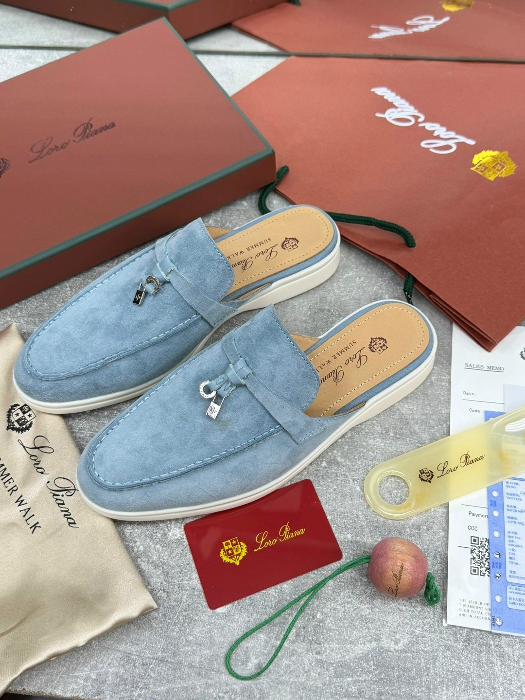 женские замшевые мюли loro piana бежевые,мюли loro piana,лоферы loro piana,лоферы loro piana женские,женские замшевые мюли loro piana голубые