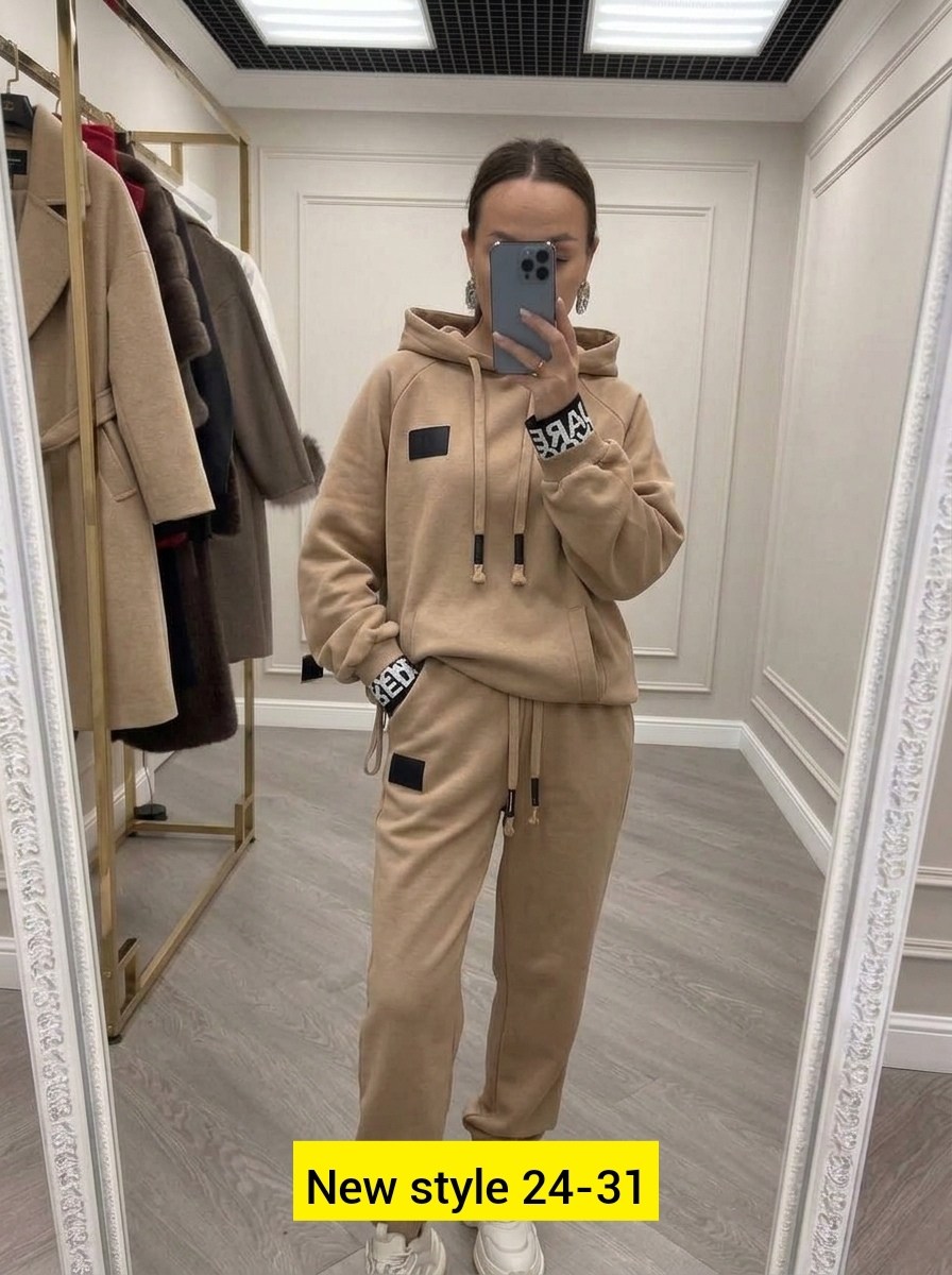 костюм спортивный женский,спортивный костюм,костюм fendi,спортивный костюм с капюшоном,теплый костюм на флисе