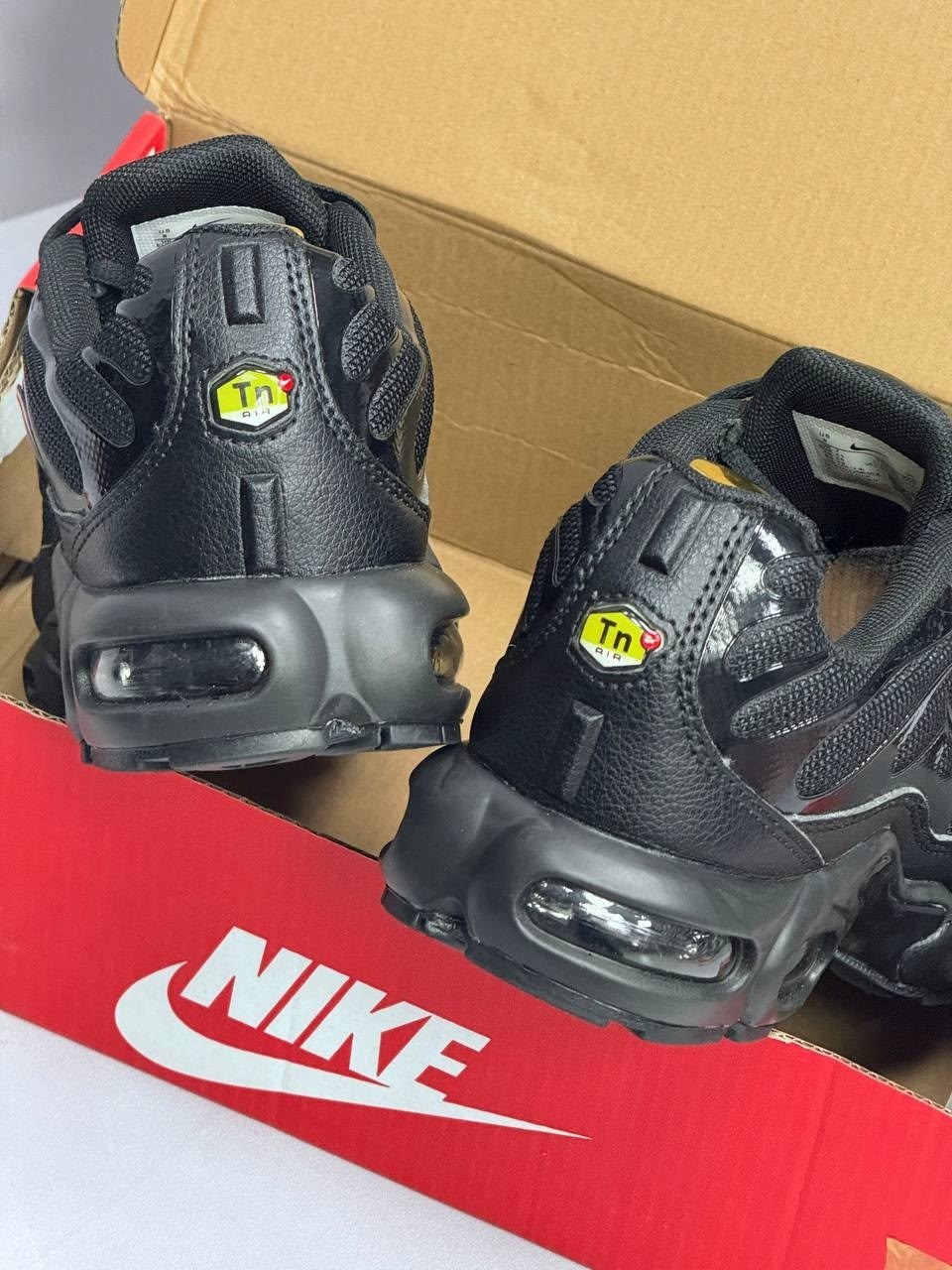 кроссовки nike air max tn plus,мужские кроссовки nike air max tn plus,кроссовки nike air max plus tn nike,nike air max plus tn,кроссовки nike air max plus