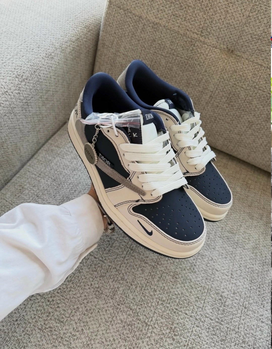 nike air jordan 1 low dior,кроссовки travis scott x air jordan 1 low x dior nike,,nike air jordan 1 low x dior,кроссовки