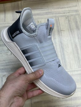 Кроссовки