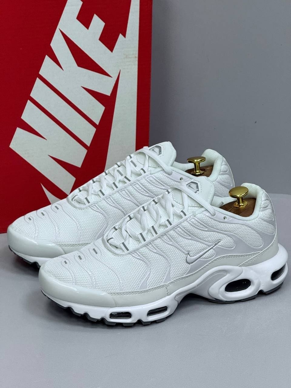 кроссовки nike air max tn plus,nike air max plus tn,кроссовки мужские nike air max plus,nike air max plus,кроссовки