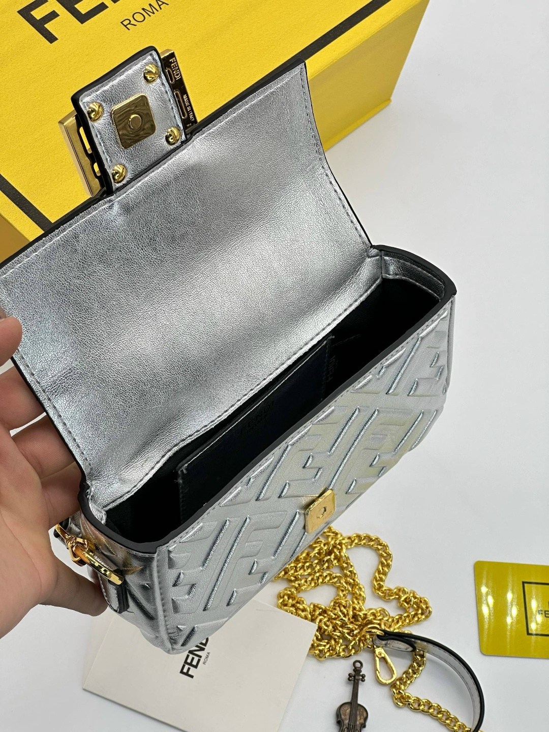 сумка fendi baguette,женская сумка fendi,cумка fendi,fendi сумка fendi,сумка фенди