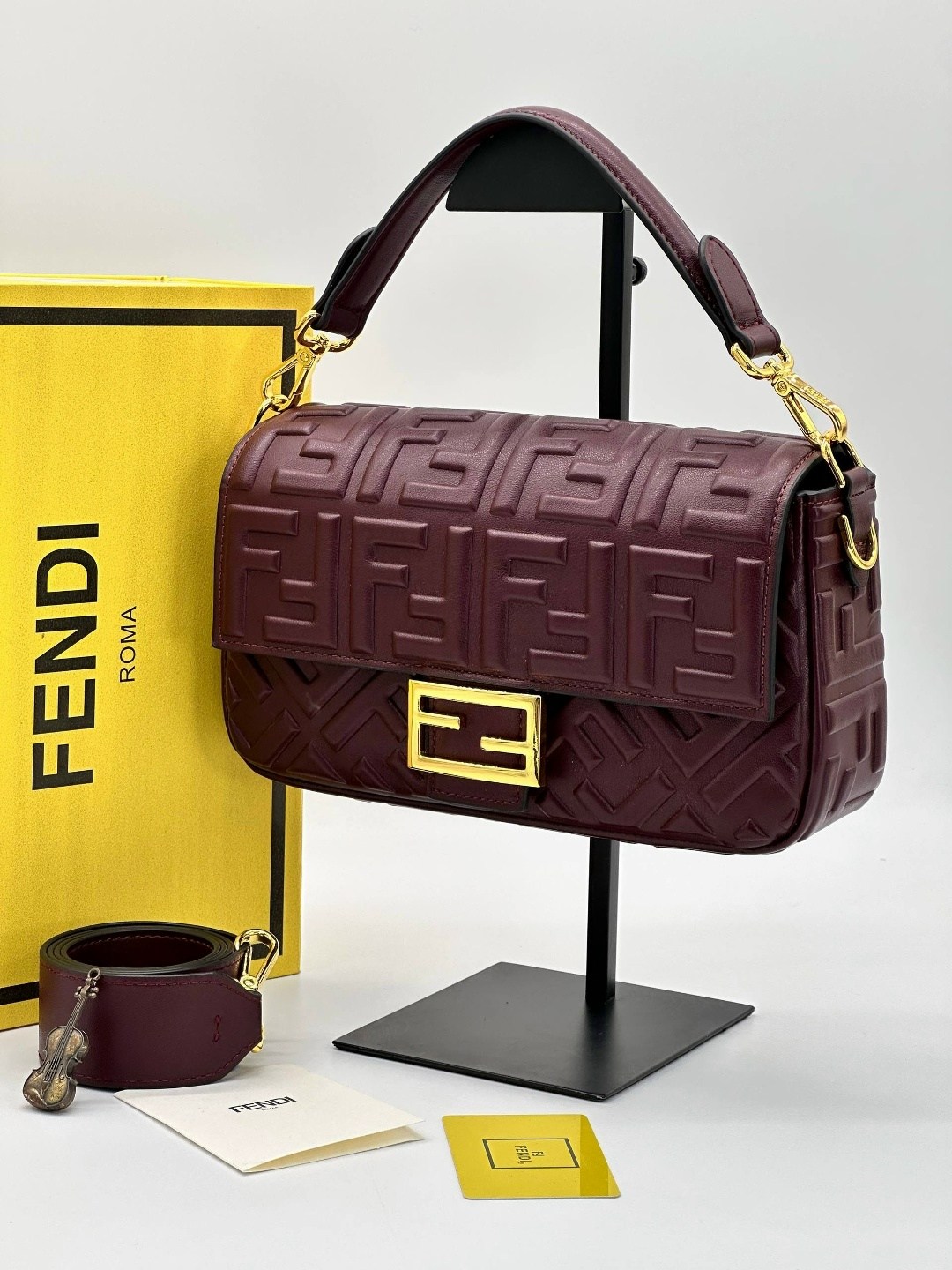 fendi сумка,fendi сумка женская,сумка fendi baguette,сумка фенди,fendi сумка на плечо