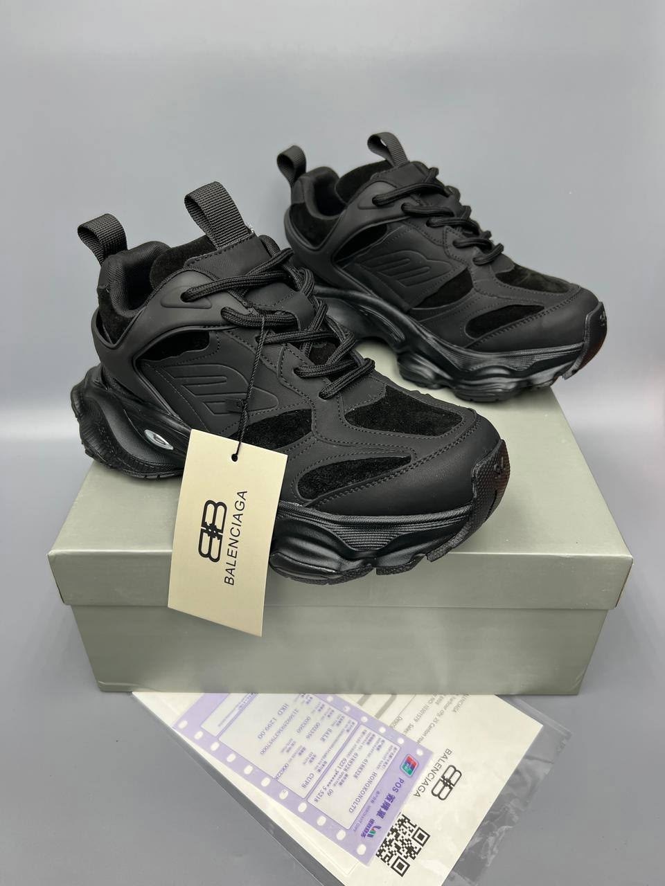 кроссовки баленсиага трек черные,кроссовки balenciaga track sneaker черный,кроссовки balenciaga,кроссовки balenciaga track,balenciaga массивные кроссовки track со вставками черный