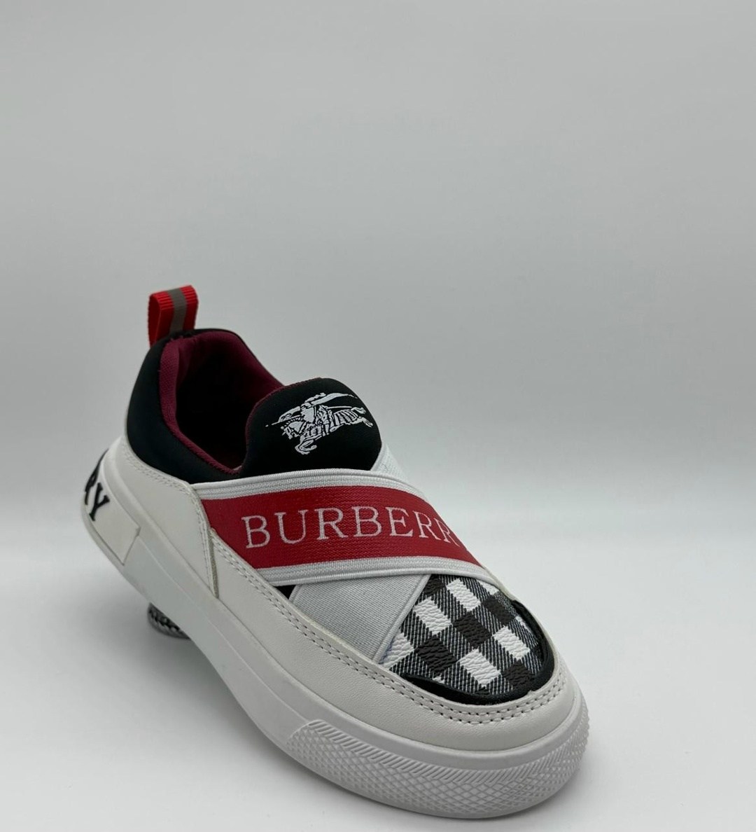 ,кроссовки burberry,burberry кеды,барбери детская ,слипоны для мальчика