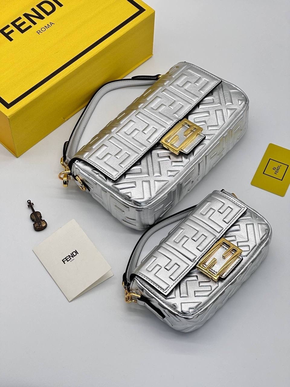золотая сумка фенди,сумка fendi,fendi сумка на плечо,fendi сумка багет,женская сумка fendi
