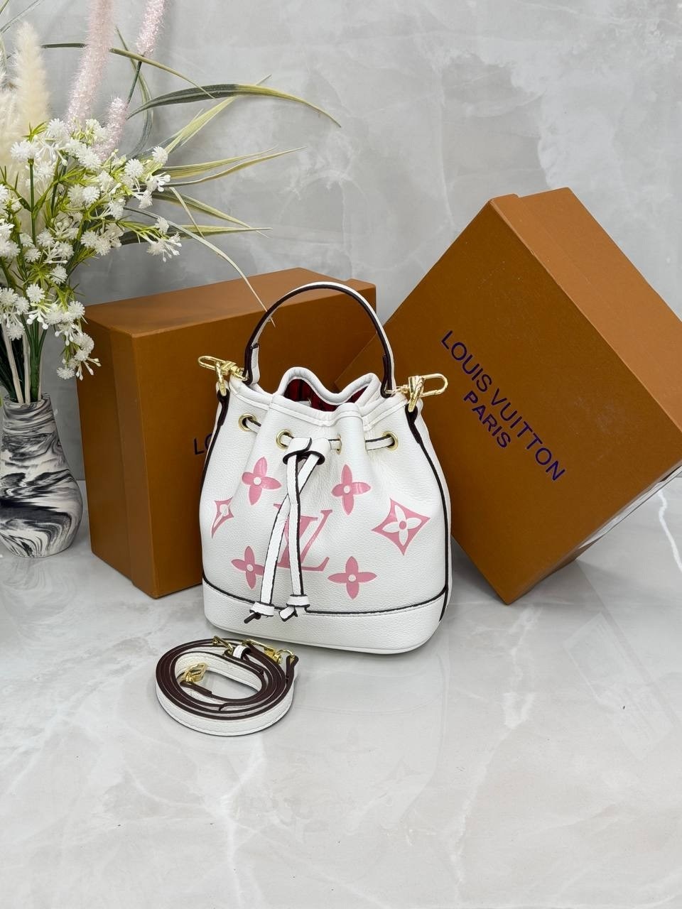louis vuitton сумка на плечо,louis vuitton сумки,сумка,сумка ведро луи виттон,сумка модная