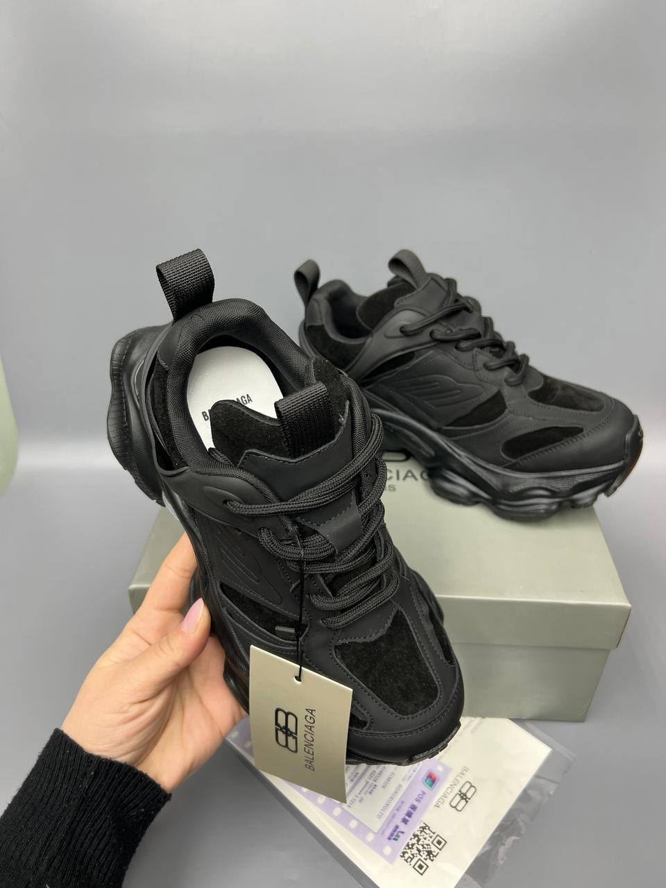 кроссовки баленсиага трек черные,кроссовки balenciaga track sneaker черный,кроссовки balenciaga,кроссовки balenciaga track,balenciaga массивные кроссовки track со вставками черный