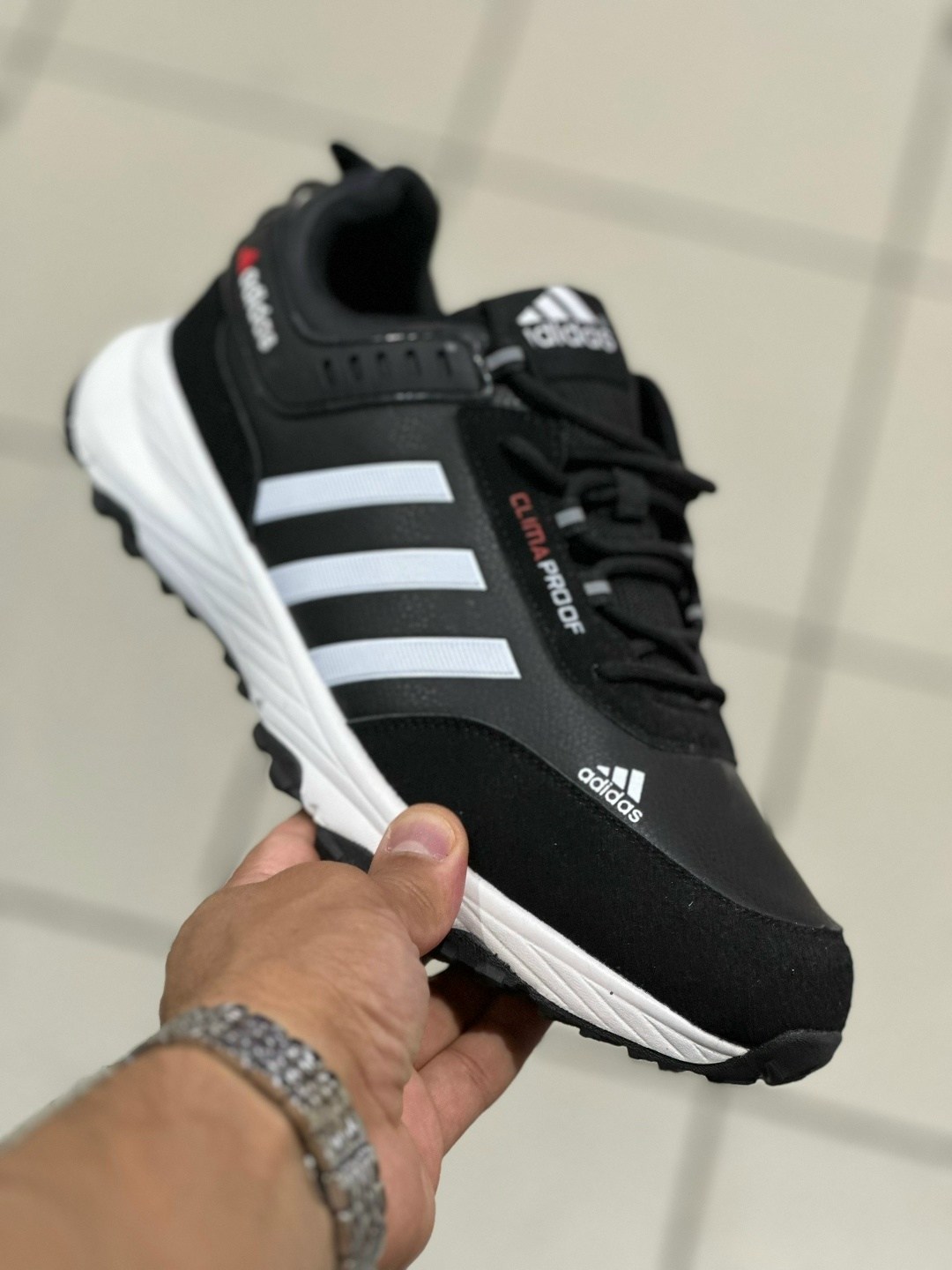 мужские кроссовки adidas,кроссовки adidas,кроссовки адидас climaproof зимние,кроссовки,кроссовки adidas climaproof зимние черные