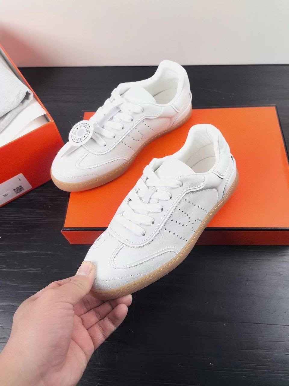 hermes кроссовки женские,кроссовки hermes,кроссовки,кроссовки женскиe,низкие кроссовки