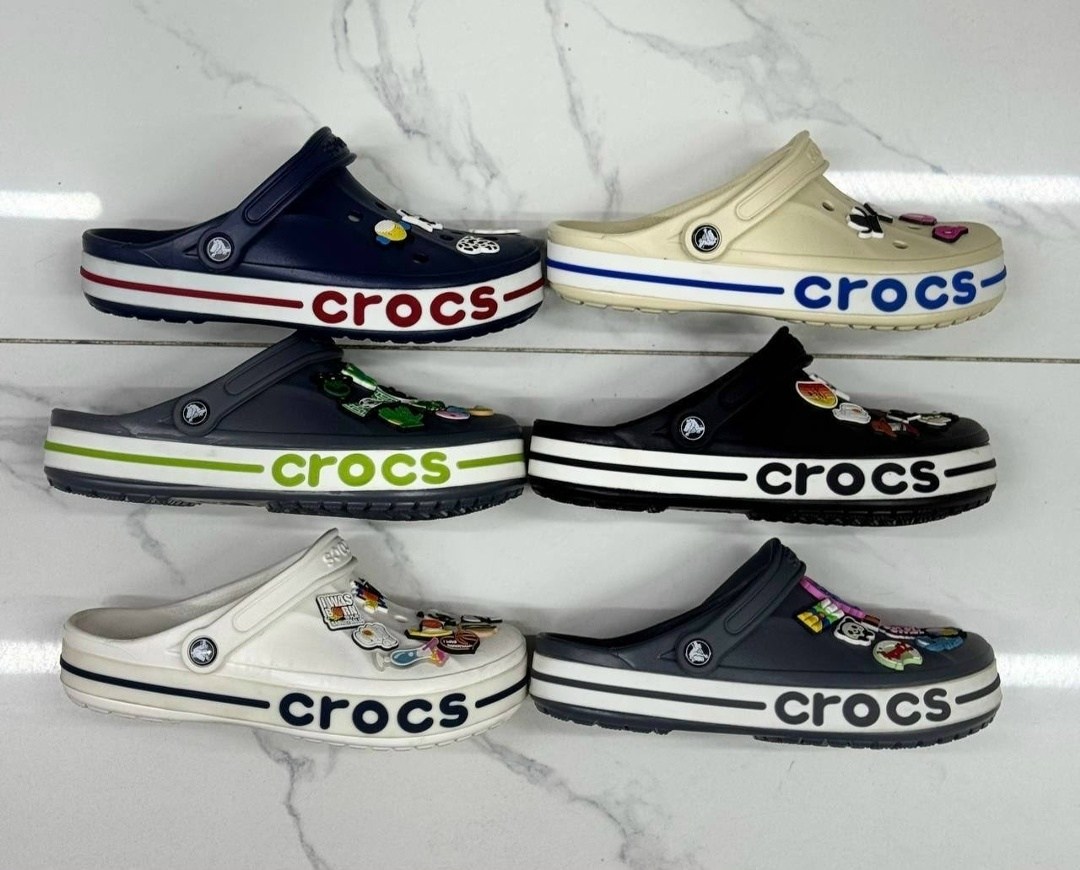 кроксы шлепки с джибитсами,,джибитсы на кроксы,crocs сабо,crocs шлепанцы