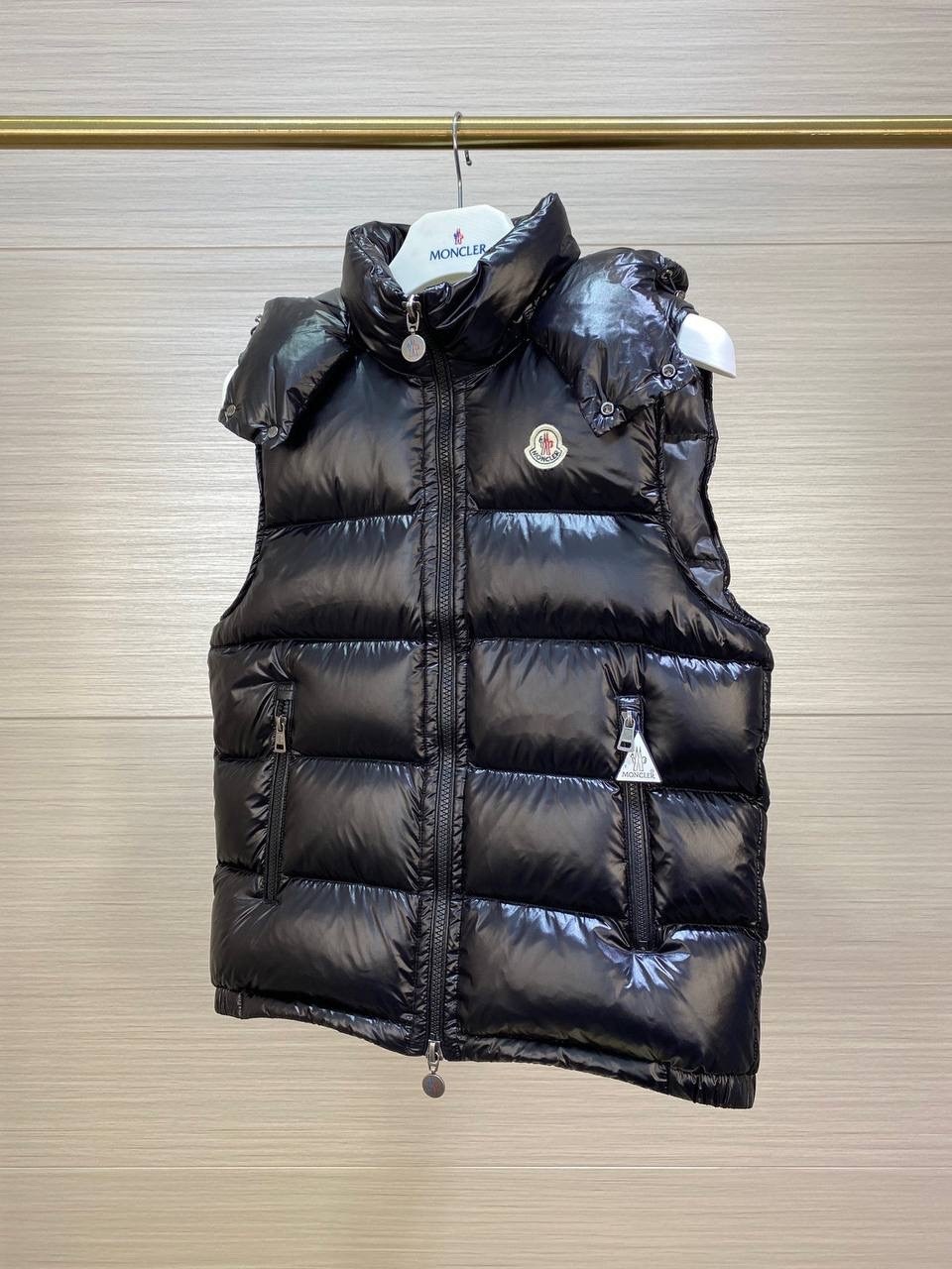 жилетка moncler,жилет moncler,жилет монклер,пуховый жилет moncler,жилетка монклер