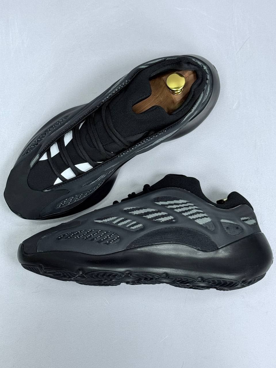 adidas yeezy boost 700 v 3,кроссовки adidas yeezy boost 700,adidas yeezy boost 700,кроссовки adidas yeezy 700,yeezy boost 700 v 3