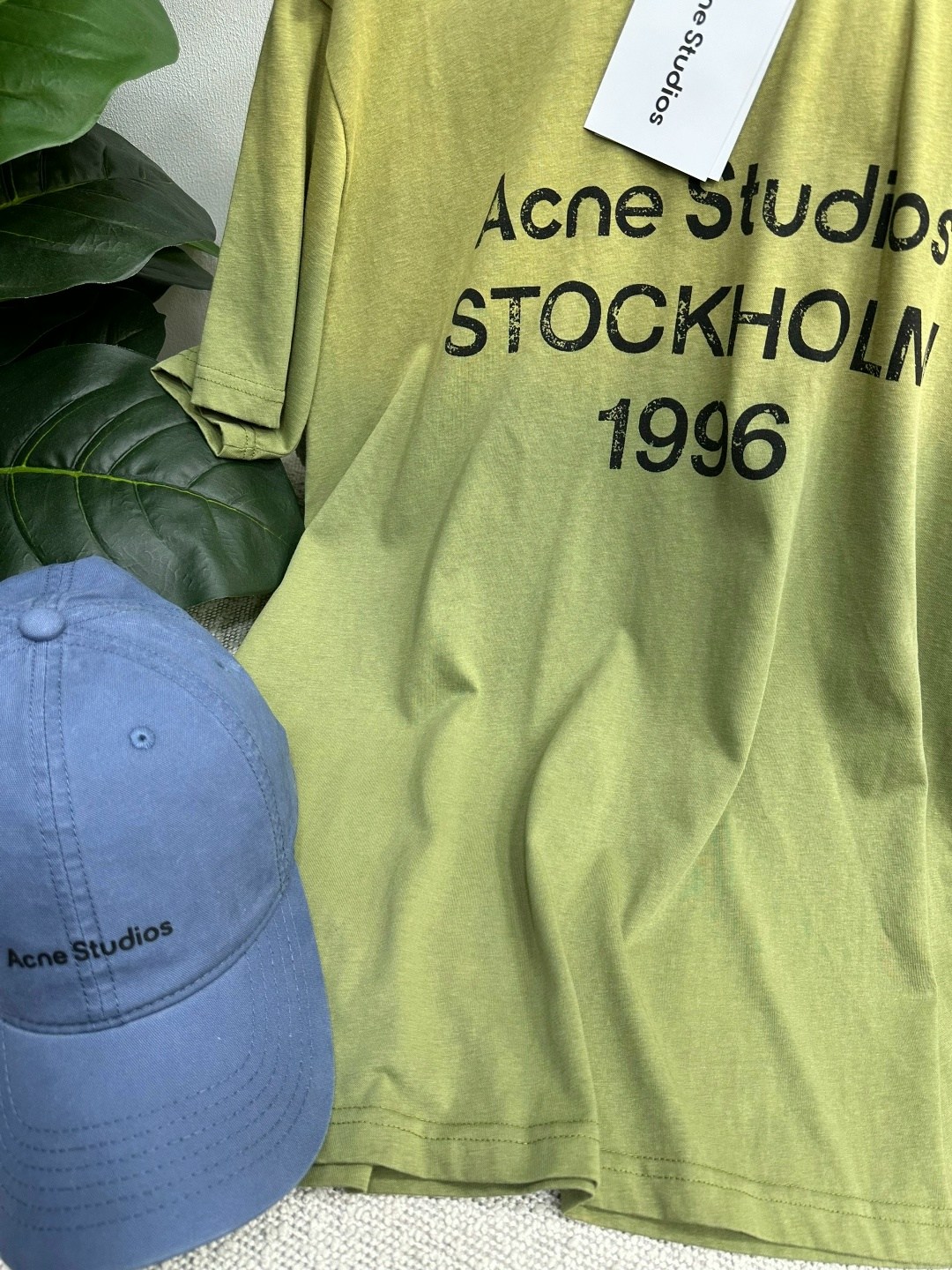 футболка acne studios,футболка женская,футболка оверсайз,розовая футболка,футболка