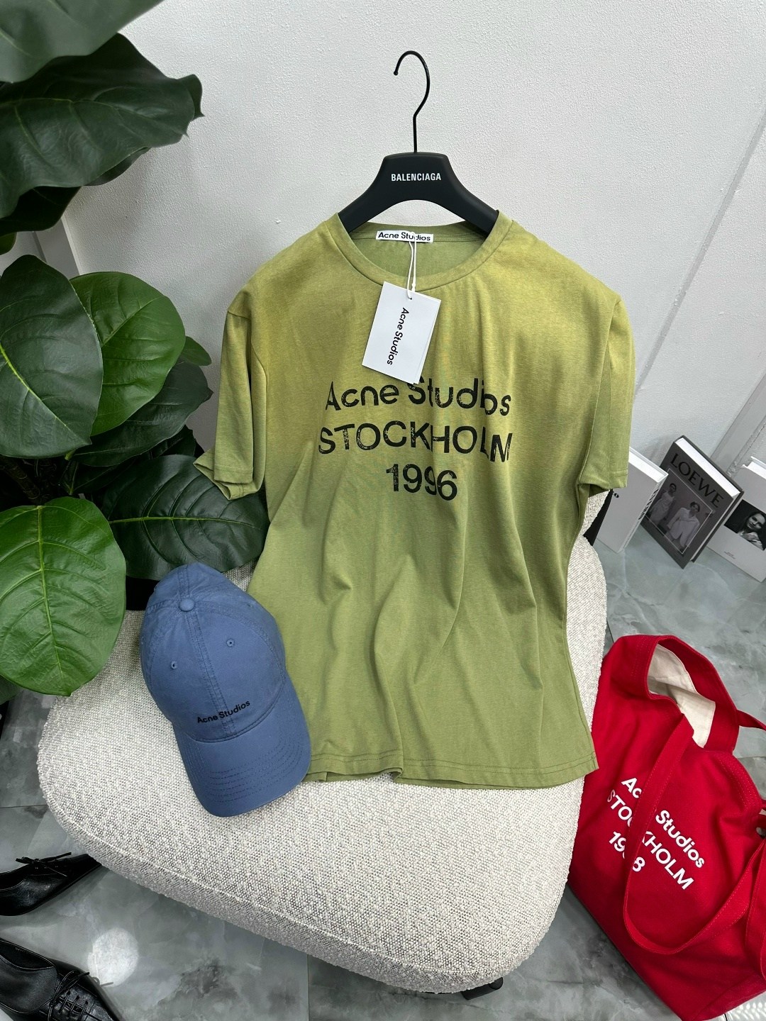 футболка acne studios,футболка женская,футболка оверсайз,розовая футболка,футболка