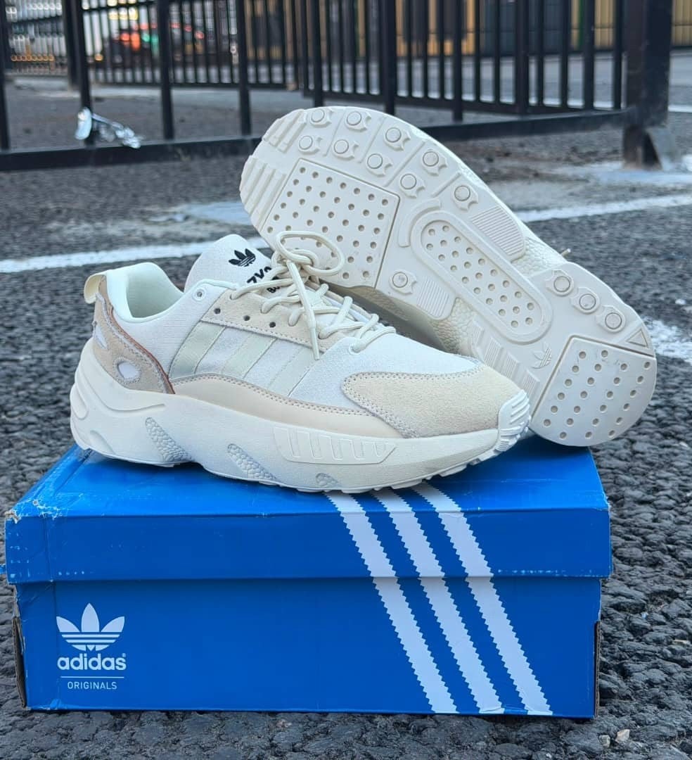 adidas originals zx 22 boost,adidas zx 22 boost,кроссовки adidas,бежевые кроссовки adidas originals zx 22 boost,кроссовки adidas originals zx 22 boost