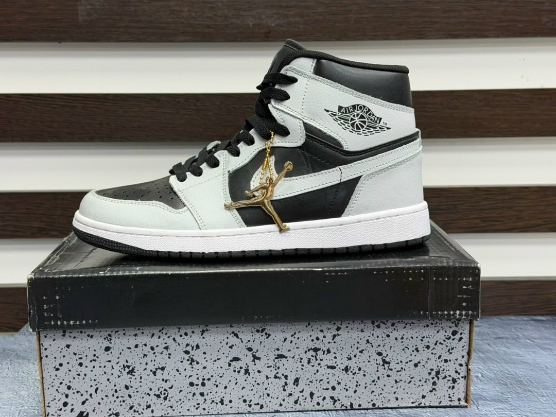 мужские кроссовки nike air jordan 1 retro high,кроссовки nike air jordan 1,кроссовки nike air jordan,nike air jordan 1 mid,nike air jordan 1