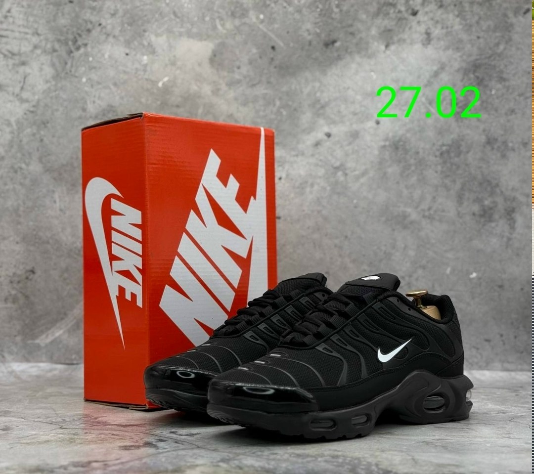 кроссовки nike air max plus tn,кроссовки мужские nike air max tn plus,кроссовки для мужчин,кроссовки мужские nike air max plus,кроссовки мужские nike air