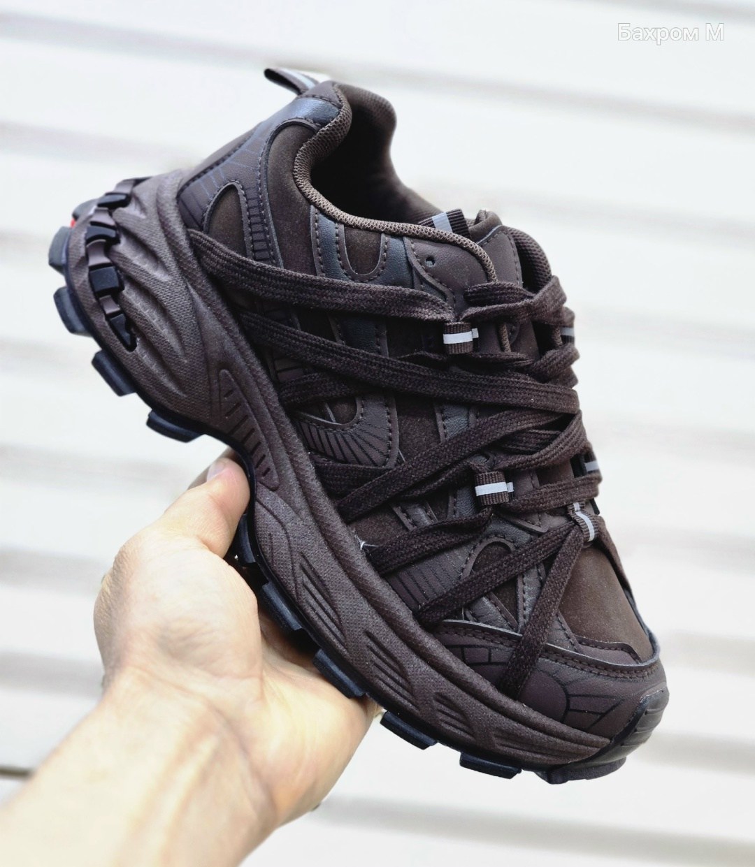 мужские массивные кроссовки balenciaga track 1.0,кроссовки track sneaker clear sole-black balenciaga черный,спортивная подошва balenciaga из переработанного материала средний серый цвет,balenciaga tra