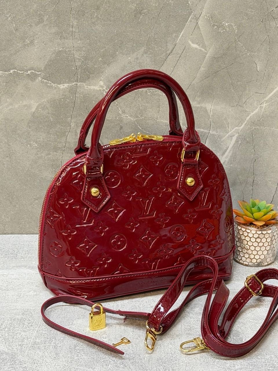 louis vuitton сумка на плечо,louis vuitton сумка,модная сумка,сумка луи виттон альма,сумка