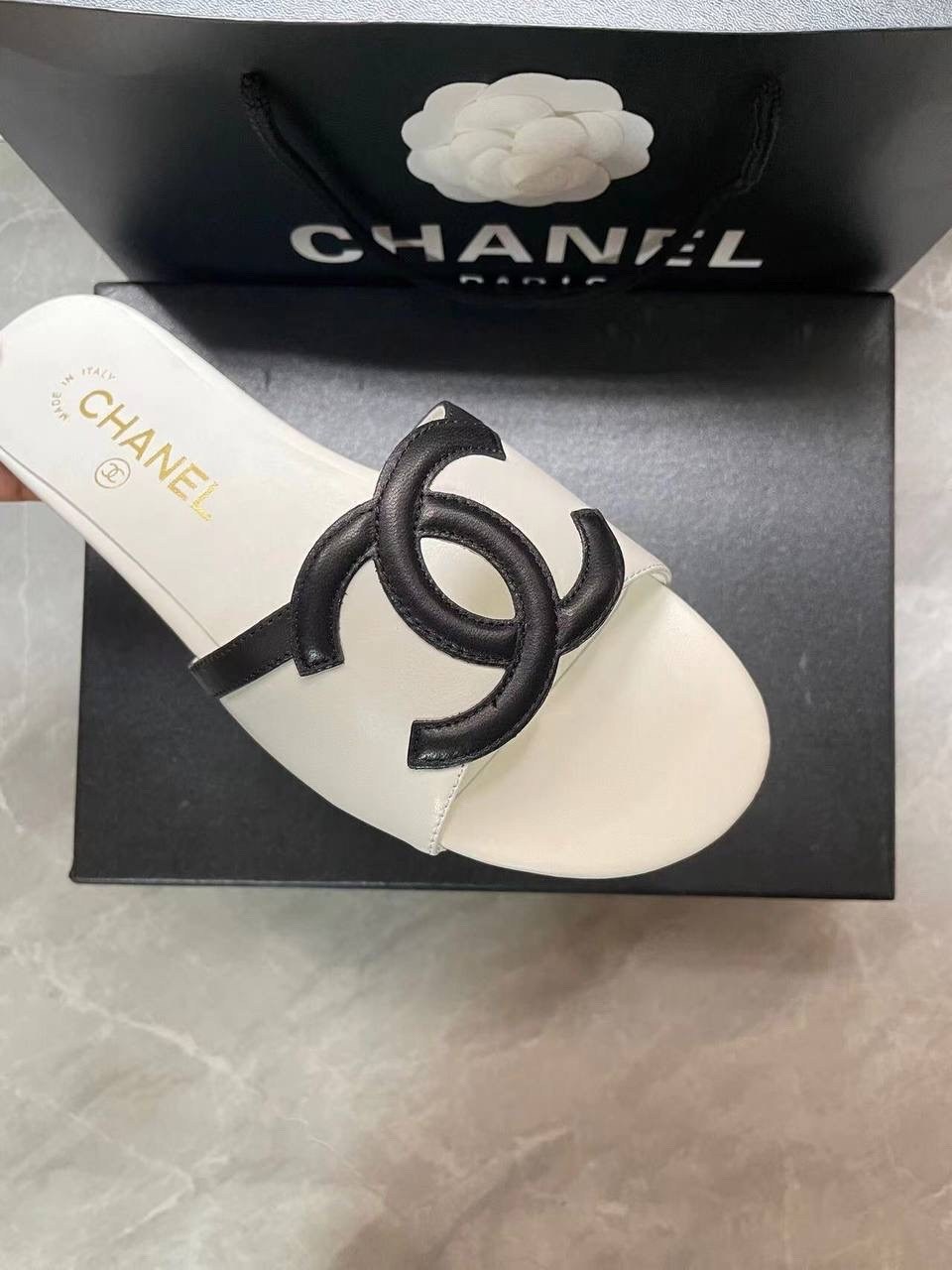 ,шлепанцы chanel,босоножки chanel,сандалии шанель,шлепанцы женские