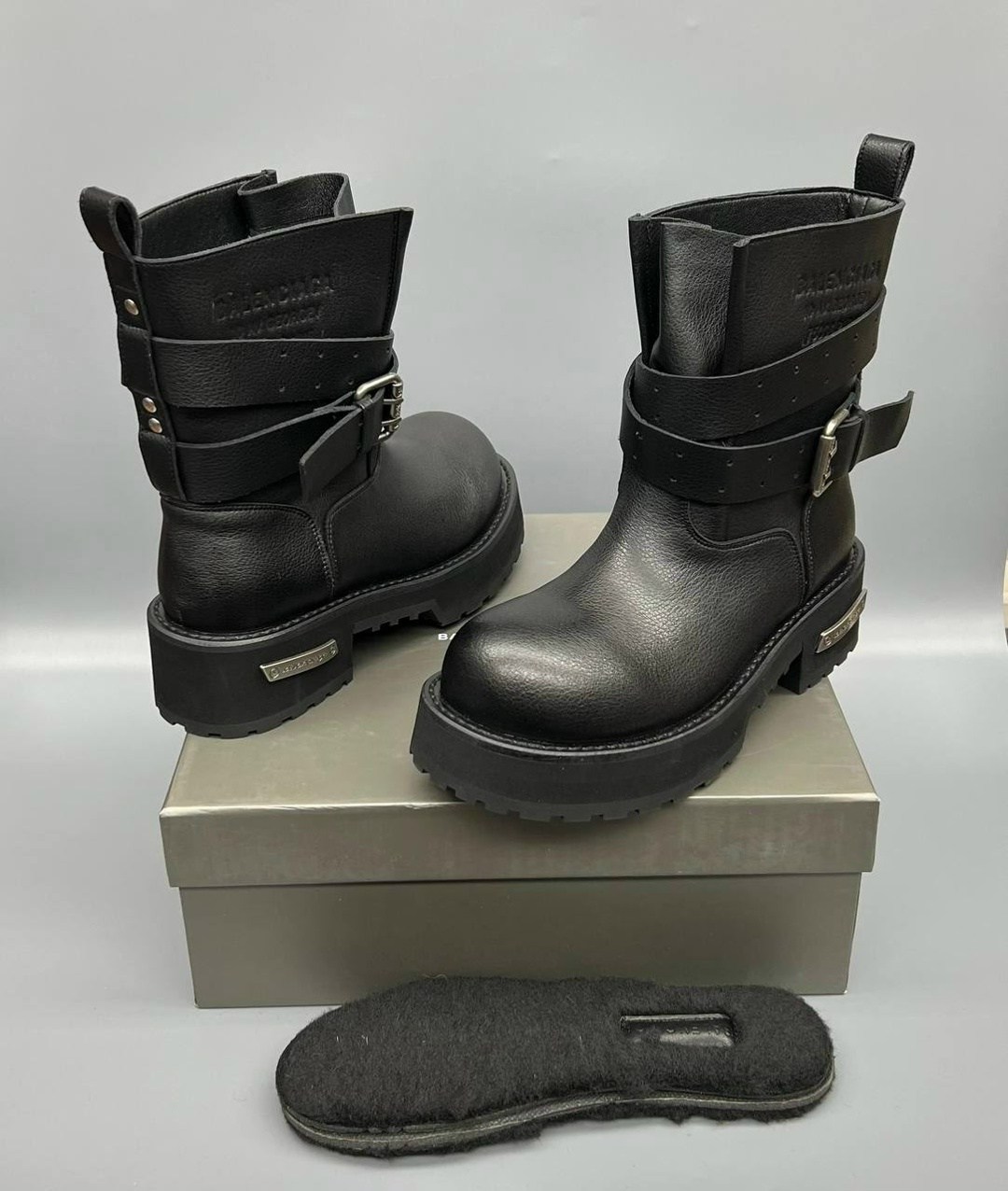 balenciaga ботинки,сапоги balenciaga,женские сапоги,,кожаные сапоги