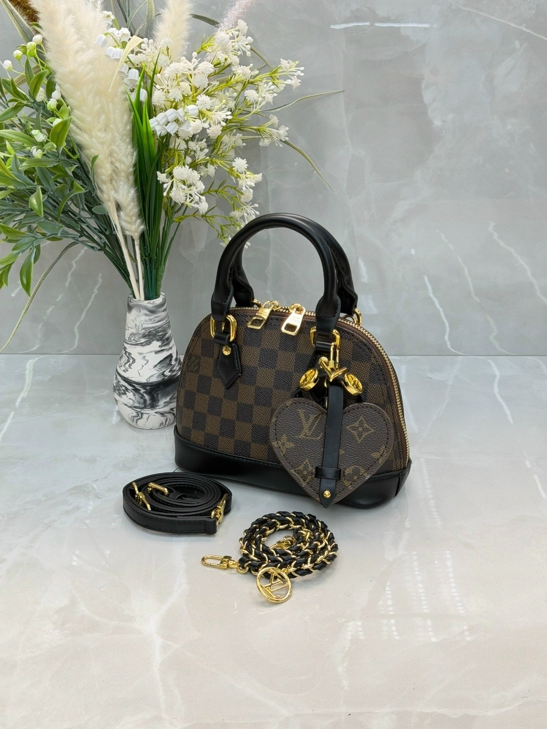 сумка луи виттон,сумка луи виттон альма,louis vuitton alma bb,сумкa louis vuitton,женская сумка louis vuitton