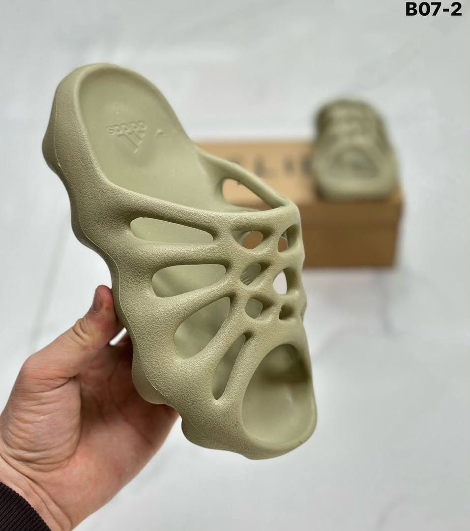 adidas yeezy foam runner stone sage,adidas yeezy foam runner,adidas yeezy,adidas yeezy 450,adidas yeezy 450 slide