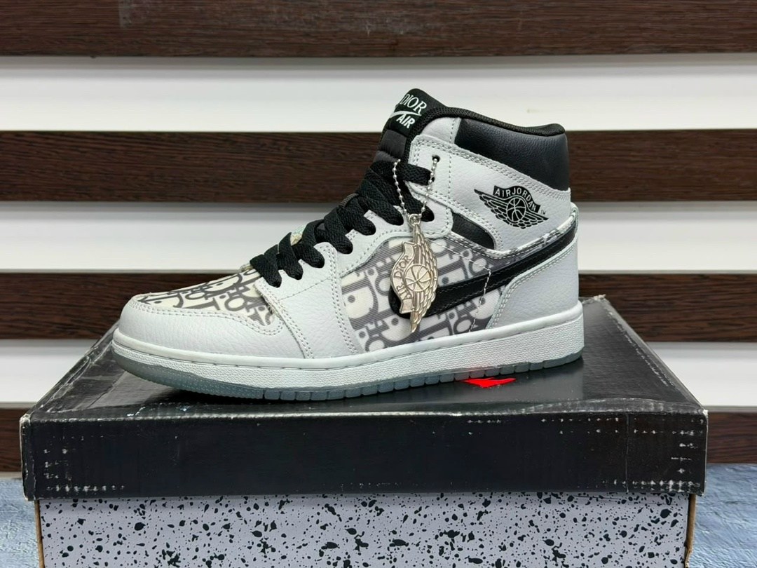 кроссовки nike air jordan 1 high og,кроссовки nike air jordan 1,кроссовки nike air jordan 1 retro high,кроссовки nike air jordan 1 mid white shadow,кроссовки nike air jordan 1 retro