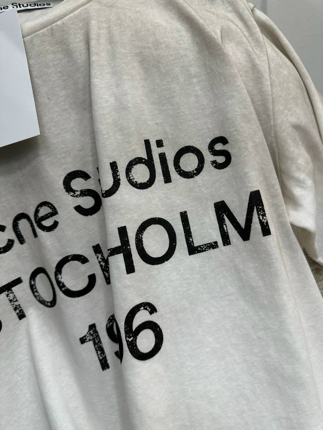 футболка acne studios,футболка женская,футболка оверсайз,розовая футболка,футболка