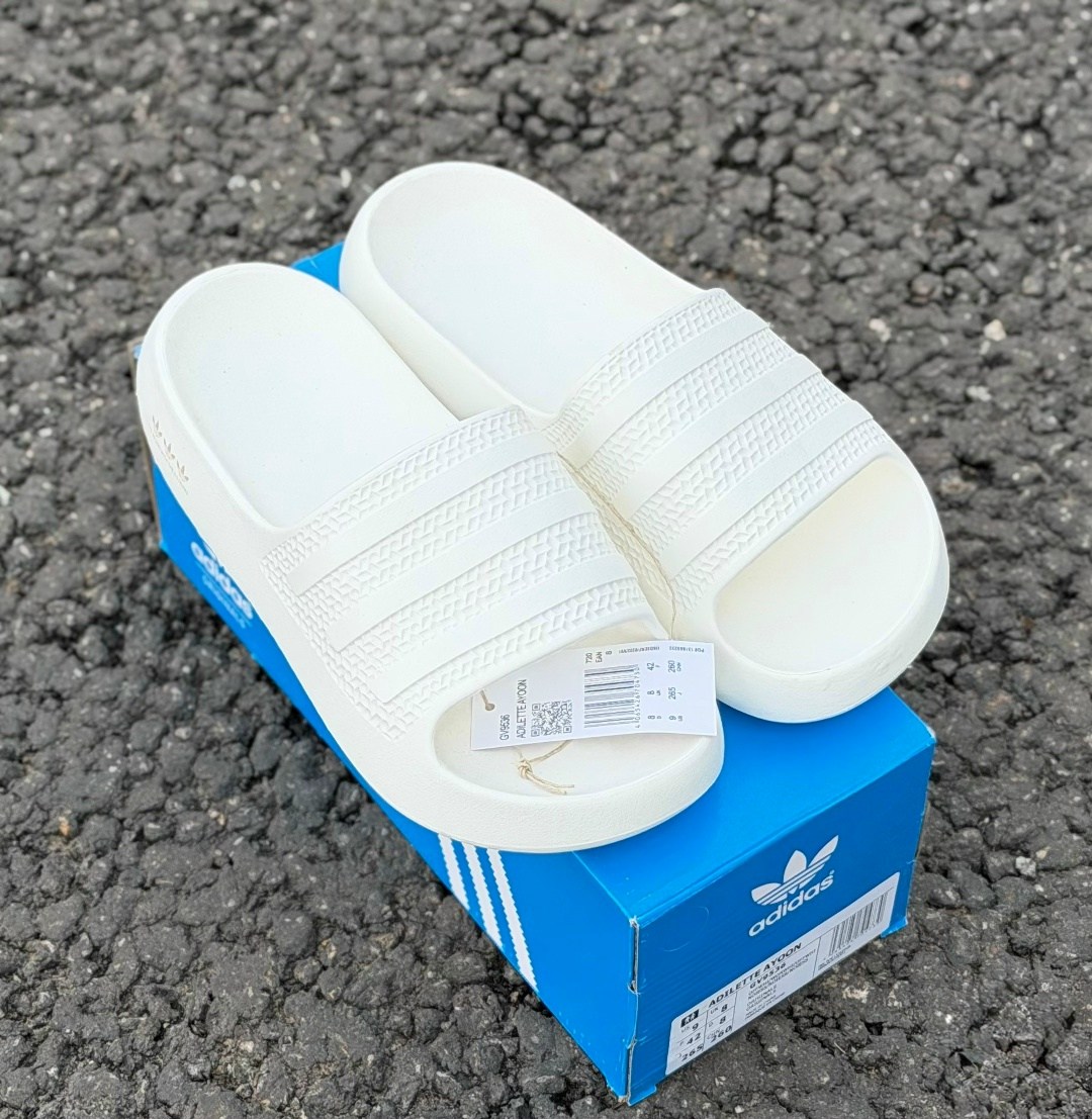 шлепанцы adidas,женские шлепанцы,,adidas originals adilette,adidas originals adilette slide